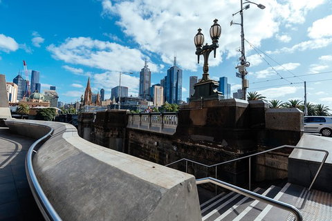 Withlocals 90 Minutes Kickstart: Covid-19 Regulated Melbourne Private Tour - C Tourism 10