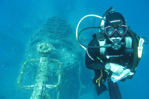 PADI Open Water Course - C Tourism 0