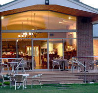 Rustic Charm  Wild Cattle Creek - C Tourism