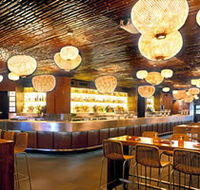 Bungalow 8 - C Tourism