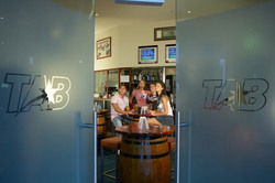 Gilhooleys Irish Pub & Restaurant - Loganholme - C Tourism 3