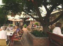Georgies Cafe Restaurant - C Tourism 2