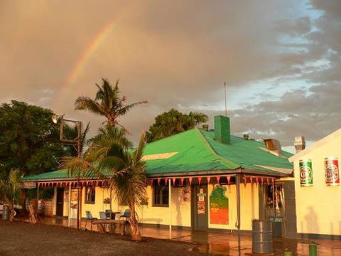 Devils Marbles Hotel–Wauchope - C Tourism 2