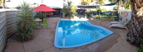 Devils Marbles Hotel–Wauchope - C Tourism 3