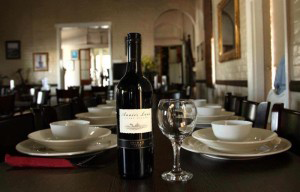 Grand Hotel (Mount Morgan) - C Tourism 2