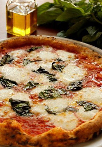 Via Napoli Pizzeria - C Tourism 3