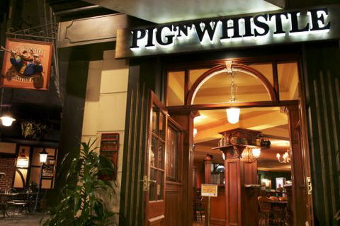 Pig N Whistle British Pub Indooroopilly - C Tourism 0
