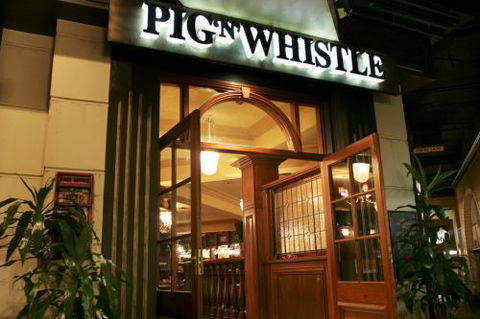 Pig N Whistle British Pub Indooroopilly - C Tourism 1