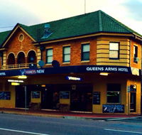 Queens Arms Hotel - C Tourism
