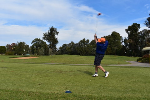 Nine And Dine Golf And Buffet Dinner With Seafood - C Tourism 2