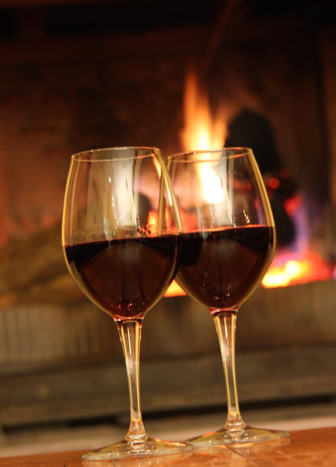 Fireside Pig And Pinot At Contentious Character - C Tourism 1