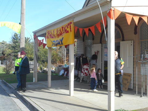 Yarck Country Market - C Tourism 2