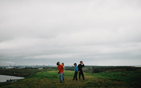 Deca Joins Australian Debut Tour - C Tourism 1