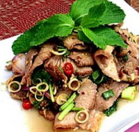 Lao-Thai Luammit Restaurant - C Tourism