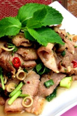 Lao-Thai Luammit Restaurant - C Tourism 3