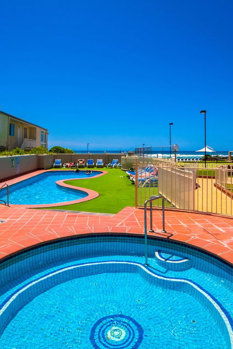Breakers North Absolute Beach - C Tourism 3