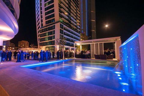 Hilton Surfers Paradise Hotel And Residences - C Tourism 1