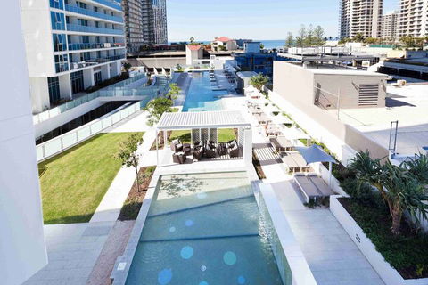 Hilton Surfers Paradise Hotel And Residences - C Tourism 2
