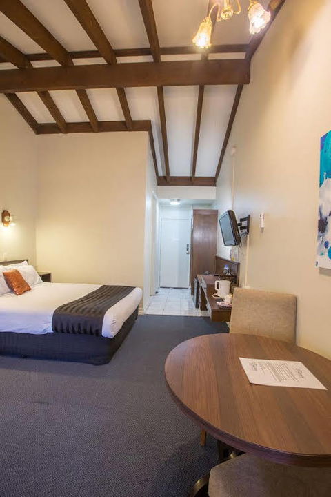 Econo Lodge Hacienda International - C Tourism 4