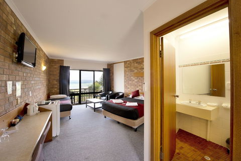Kangaroo Island Seaside Inn - C Tourism 2
