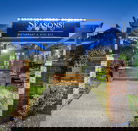 Ambassador on Ruthven - C Tourism