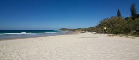 The Beach Cabarita - C Tourism 0
