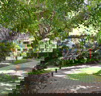 Cairns Beach Resort - C Tourism
