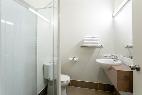 Redcliffe Motor Inn - C Tourism 6