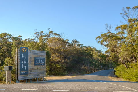 Edge Of The Bay Resort - C Tourism 0