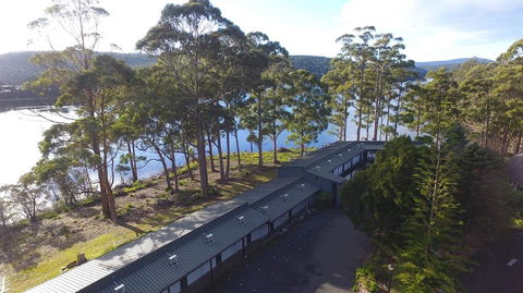 Fox And Hounds Inn - C Tourism 1