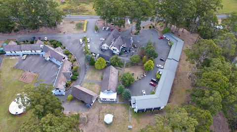 Fox And Hounds Inn - C Tourism 0