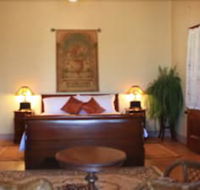 Classique Bed  Breakfast - C Tourism
