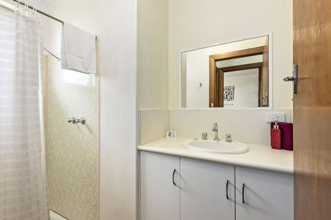 Sharonlee Strahan Villas - C Tourism 4