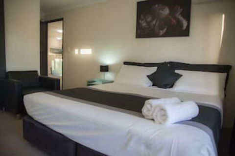 Chermside Court Motel - C Tourism 0