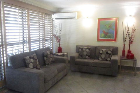 Norfolk Luxury Beachfront Apartments - C Tourism 1