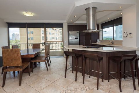 Norfolk Luxury Beachfront Apartments - C Tourism 7