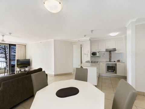 Coolum Caprice - C Tourism 6