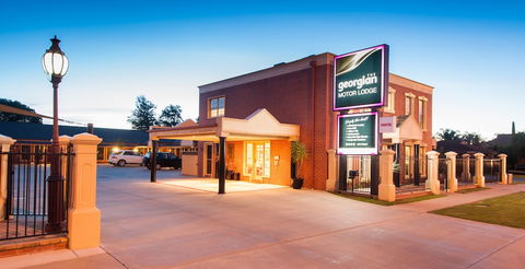 The Georgian Motor Lodge - C Tourism 3