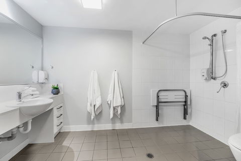 Essence Apartments Chermside - C Tourism 6