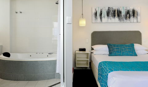 Atlantic Tower Motor Inn - C Tourism 5