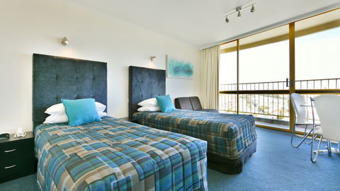 Atlantic Tower Motor Inn - C Tourism 1