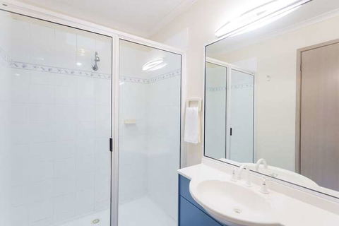 Shoal Bay Holiday Park - C Tourism 2