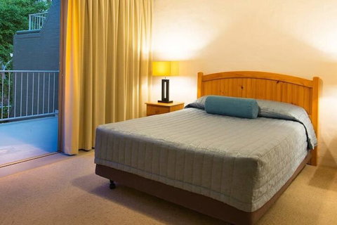 Palm Court Noosa - C Tourism 6