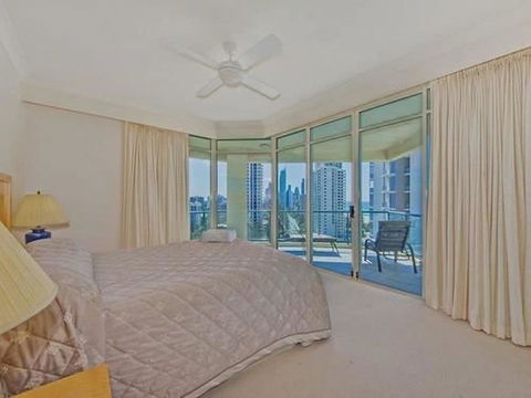 Oceana On Broadbeach - C Tourism 6