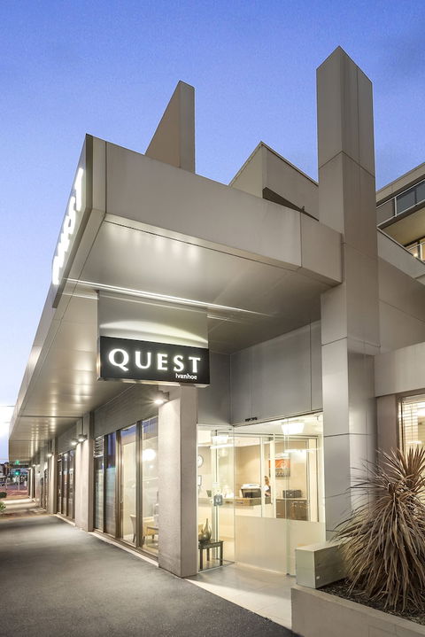 Quest Ivanhoe - C Tourism 0