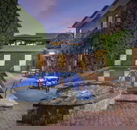 Adelaide Inn - C Tourism