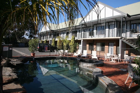 Ibis Styles Adelaide Manor - C Tourism 0