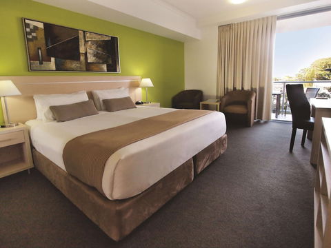 Oaks Townsville Gateway Suites - C Tourism 6