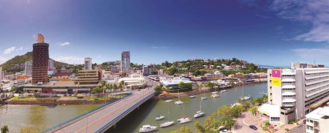 Oaks Townsville Gateway Suites - C Tourism 0
