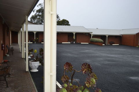 Whalers Rest Motor Inn - C Tourism 0